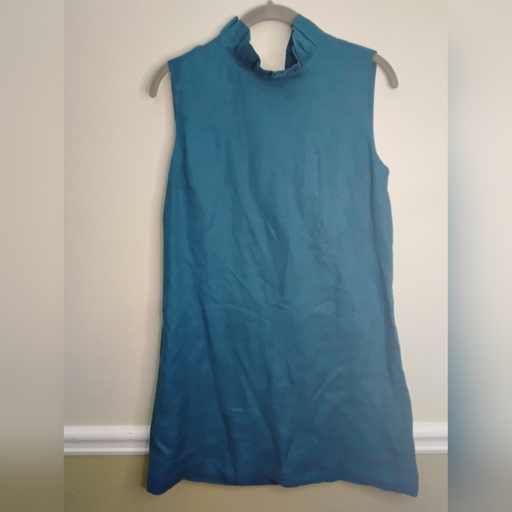 Draper James Ruffle Neckline Dress Small